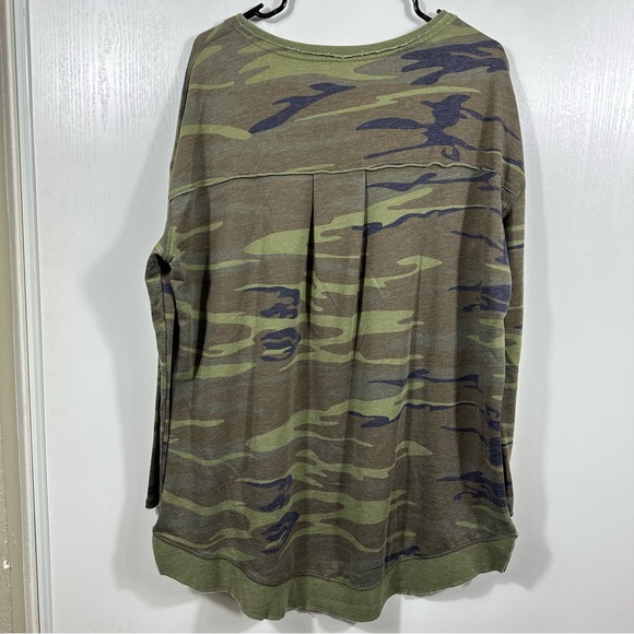 Z Supply The Weekender Camo Tee Size M - Picture 8 of 11